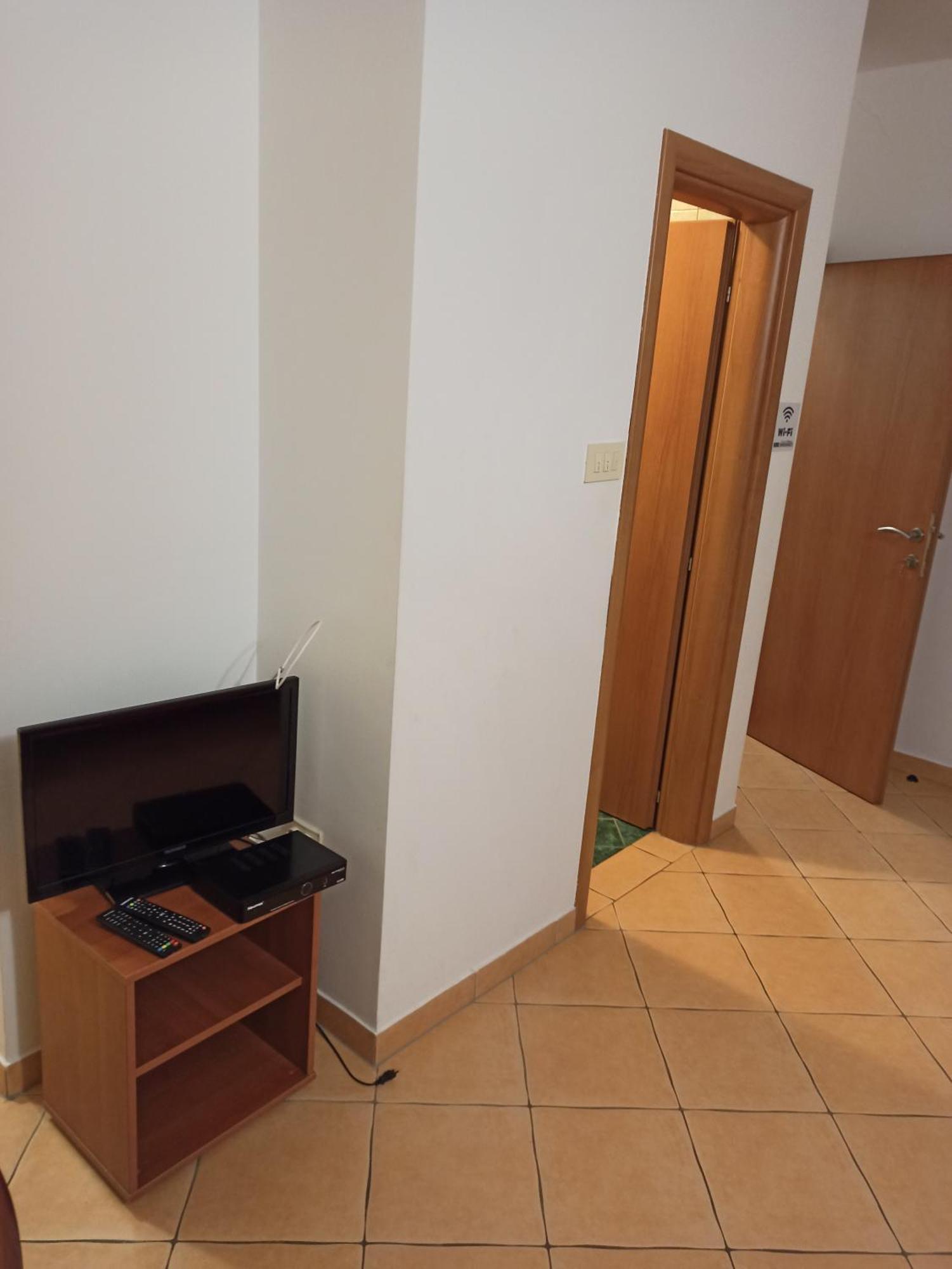 Apartmani Villa Radovic Risan Cameră foto
