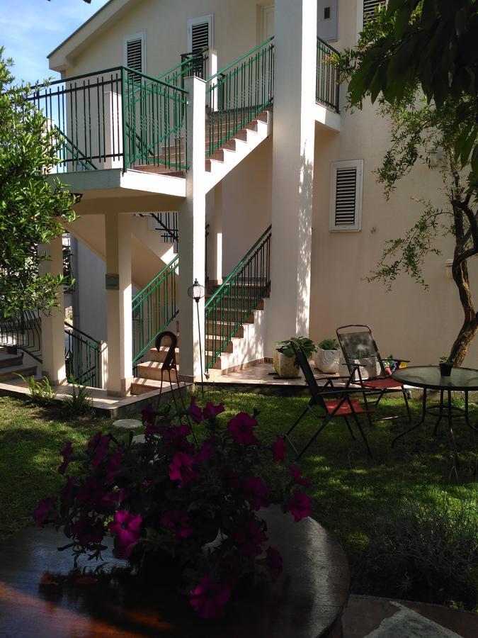 Apartmani Villa Radovic Risan Exterior foto
